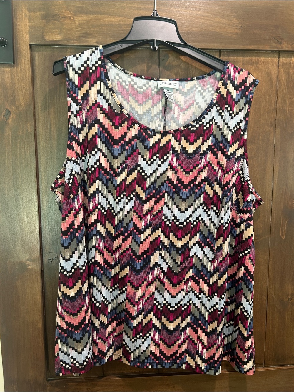E416 Catherines Multi-Color Chevron Sleeveless Tank Top Sz. 2X